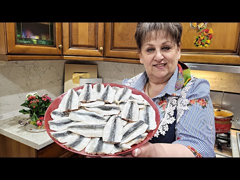 Видео: Самый вкусный рецепт! Совет от опытного продавца на рынке! Нам понравилось. Супер рыбка!