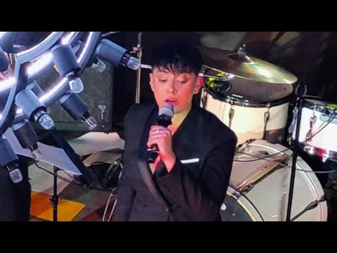 Видео: Эмма М/ Манекен