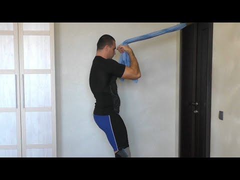 Видео: Сгибания рук на простыне: техника и нюансы