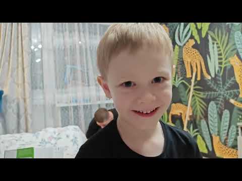 Видео: Реакция папы и Стёпы на мебель / Воспоминания (10.25)