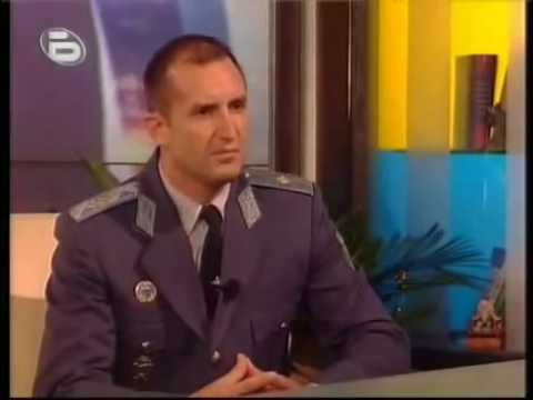 Видео: Генерал Радев в Шоуто на Слави 2008