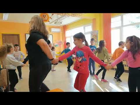 Видео: ДГ37"Пламъче "-" Фолклорна формация-"Пламъчета" 2025