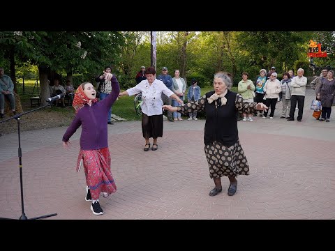 Видео: ФИНАЛ состязания плясуний   ЦЫГАНОЧКА  | Играй, гармонь Елецкая! 2024