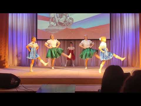 Видео: День народного единства. Танец "Барыня" #Уни 2023 #Вятка