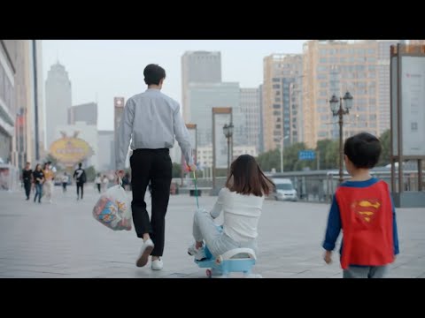 Видео: Счастливый конец. Они расторгли брак и родили прекрасного сына!