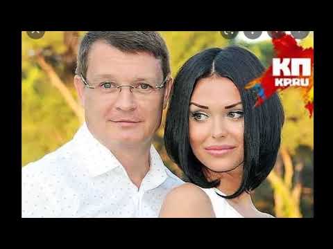 Видео: Замок Гарибальди. Что это такое, откуда взялся в русской деревне и чей он