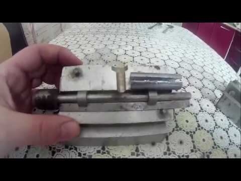 Видео: Форма и отливка свинцовых грузил для посадки сетей.