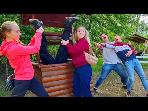 Видео: СПАСЛИ БЕДНОГО МАЛЬЧИКА В КОЛОДЦЕ!