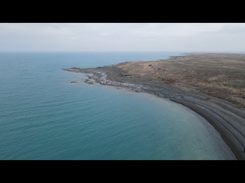 Видео: На НЕОБИТАЕМЫЙ ОСТРОВ на лодке. Рыбалка с ночёвкой . Озеро БАЛХАШ .