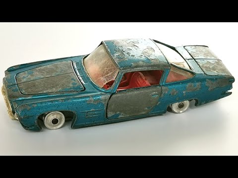 Видео: Реставрация корги Ghia L6.4 с двигателем Chrysler No 241 V8 и собакой корги. Литая модель.