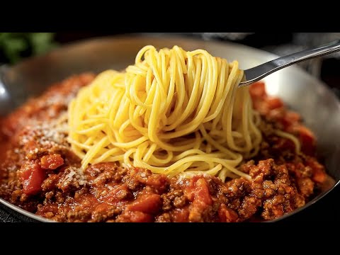 Видео: Это так вкусно, что я готовлю это почти каждый день! Лучшие спагетти моей мамы!