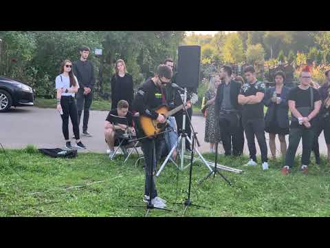 Видео: Иван Noize MC на похоронах Вити Тинта 23.08.2019