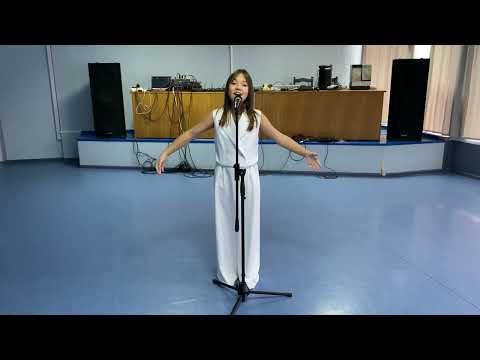 Видео: Маргарита Лазукова «Адлятала птушка»