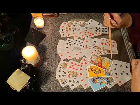 Видео: Страхи  трефового  👑 👈 # игральные# таро#таро 