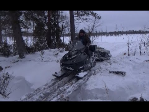 Видео: НА СНЕГОХОДЕ В ТАЙГУ, ПРОБИВАЕМСЯ К ИЗБЕ.