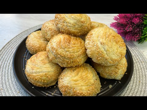 Видео: Qavatlari ko’p chiqadigan mehmonbop chiroyli SOMSA / Супер слоеная и хрустящая Узбекская САМСА