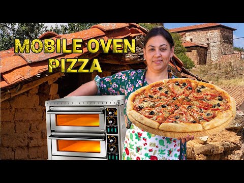 Видео: Женщина Строит Мобильную Печь Для Пиццы – Жизнь и Дела в Далекой Деревне
