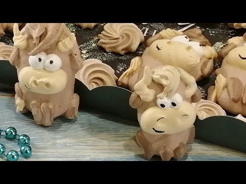 Видео: Бычки из безе / Meringue bull