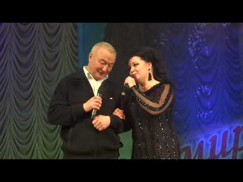 Видео: Эльмира Сөләйманова тамашачы белән бергә җырлый. Дүртөйле, 2018 ел. Рафитжан Рахимьянов видеосы