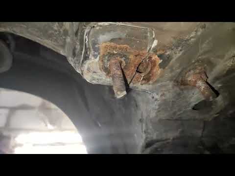 Видео: Провернутые болты в подрамнике