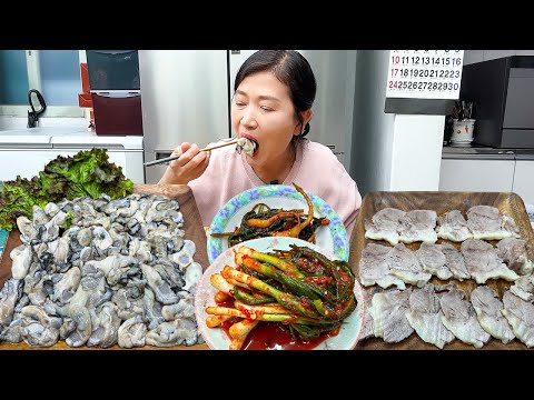 Видео: Шоу по поеданию сырых устриц, вареной свинины и соджу