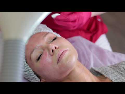 Видео: Процедура омоложения: экзопротектор нового поколения YBio Новакутан