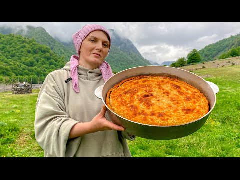 Видео: ЦКАН - Хрустящий Пирог с Бараниной и Картофелем | Обед в Райской Далекой Деревне | Лезгинская Кухня
