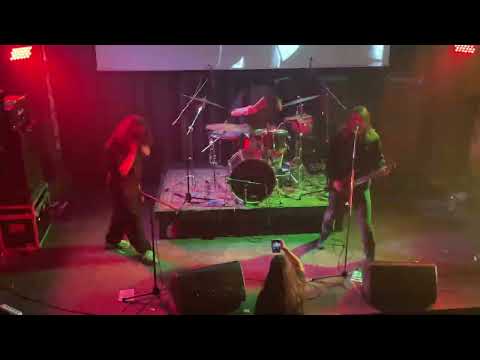 Видео: Potvor - Ближе к сердцу, live Ласточка, 25.10.2025 г.