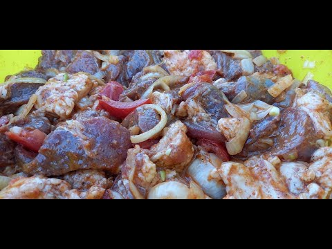 Видео: ШАШЛЫК ИЗ БАРАНИНЫ 2 РЕЦЕПТА КЛАССИЧЕСКИЙ, НА МИНЕРАЛКЕ. СОЧНЫЙ ВКУСНЫЙкак приготовить, замариновать
