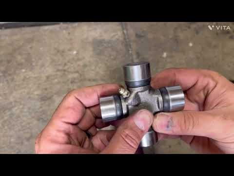 Видео: Как правильно установить карданные шарниры….смазать посадочное место для максимальной прочности