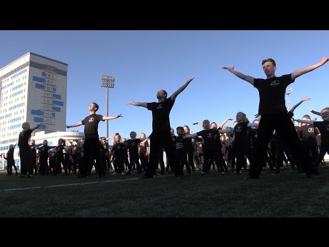 Видео: Юбилейный флешмоб студии эстрадного танца "Фаворит" г.Смоленск