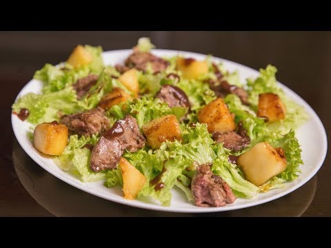 Видео: Салат с куриной печенью и яблоком | Chicken liver and apple salad