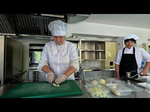 Видео: В Чувашии выбрали лучшего повара школьной столовой