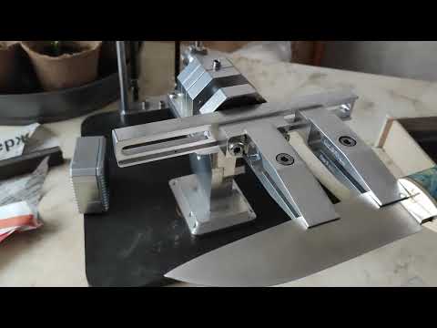 Видео: Заточка ножа на станке от компании как бритва , с клинком из стали М398