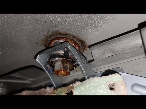 Видео: Vw Touran разборка салона, крышы, Устраняю течь воды через рейлинги #ремонт #vw #car #youtube #viral