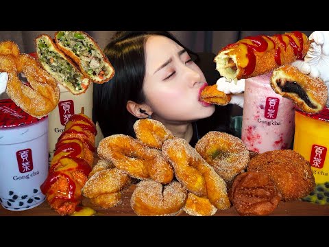 Видео: 🧋 ВОСХИТИТЕЛЬНЫЕ ПОНЧИКИ с КРЕМОМ & Корн Дог & чай с пузырьками АSMR МукбангㅣДесертㅣMukbang