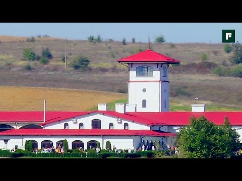 Видео: Усадьба «Русское шато». Идеи для фермерского дома // FORUMHOUSE