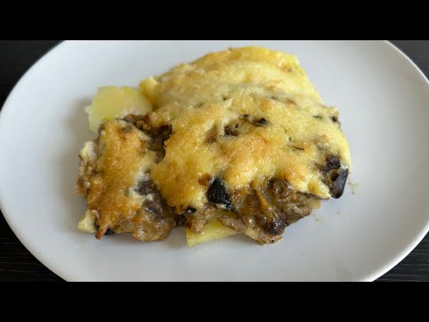 Видео: Мясо по-французски с грибами: рецепт, от которого не останется ни крошки!