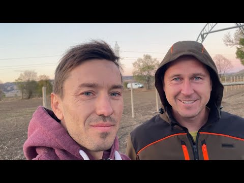 Видео: Вдигане на първите оранжерии при нашите приятели Стефан и Съботин