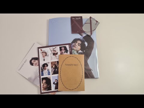 Видео: Распаковка фотобука V/ Unboxing Special 8 Photo-Folio Me, Myself, and V 'Veautiful Days'