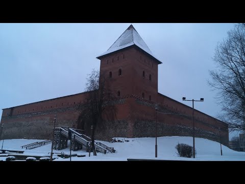 Видео: Лидский замок - люди ли это строили?