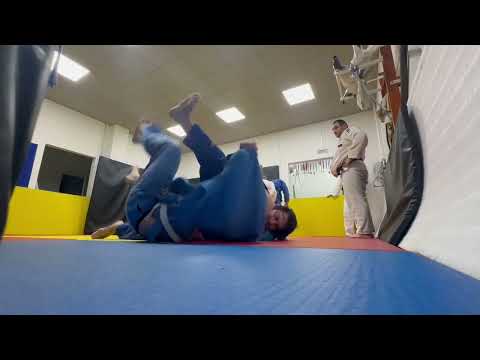 Видео: Наши пенсионерский движухи. Отличный был вечер, отличная компания, от души поборолись. 