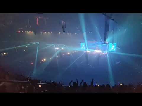 Видео: Фактор-2 Красавица 18.10.25 СПб ГазПромАрена #концерт #Рукивверх #гпарена #live #фактор2 #красавица