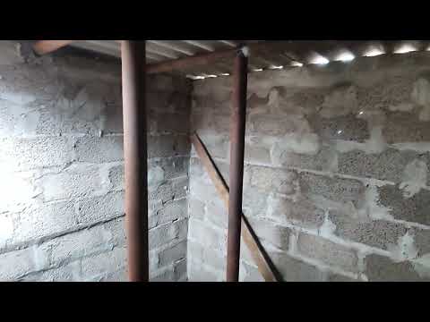 Видео: Потолок погреба из шифера