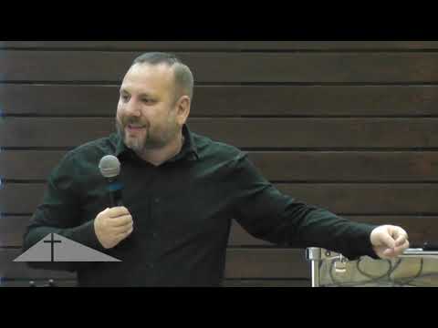 Видео: 18.11.2018 п. Андрей Лукьянов - Слава Божья