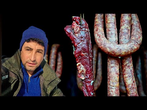 Видео: Как люди живут в горах? Традиционная еда Трансильвании