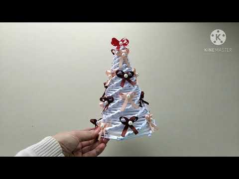 Видео: Ёлочка из бумаги. Спиральное плетение.