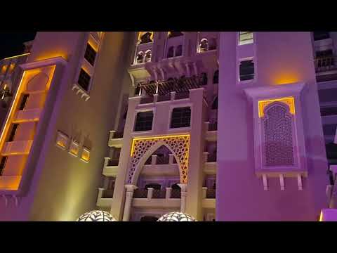 Видео: Sheraton Sharjah 🌴 Шарджа, Шератон. Розовый отель. Pink hotel 🏨 Вечер. ч.2 🌴 🏝 🥥
