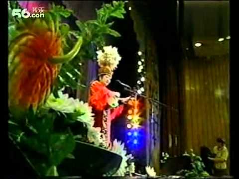 Видео: Мақпал Жүнісова - Бәрінен де сен сұлу /Макпал Жунусова /