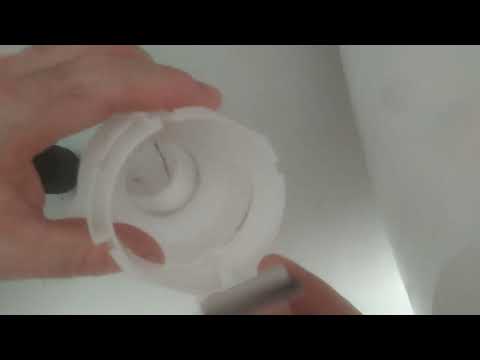 Видео: Брызгается, выплескивает воду инсталяция грое с любой чашей. устраняем проблему.